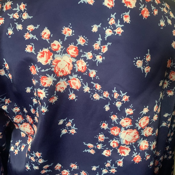 Morgan Lane Blue Floral Robe - Picture 4 of 8